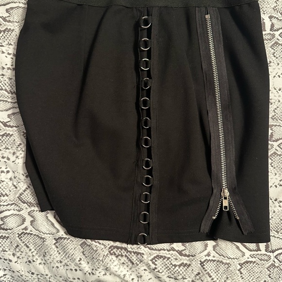 LF Black Mini Skirt Cocktail Night Out - Picture 3 of 5